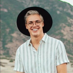 Meet your Posher, Houston